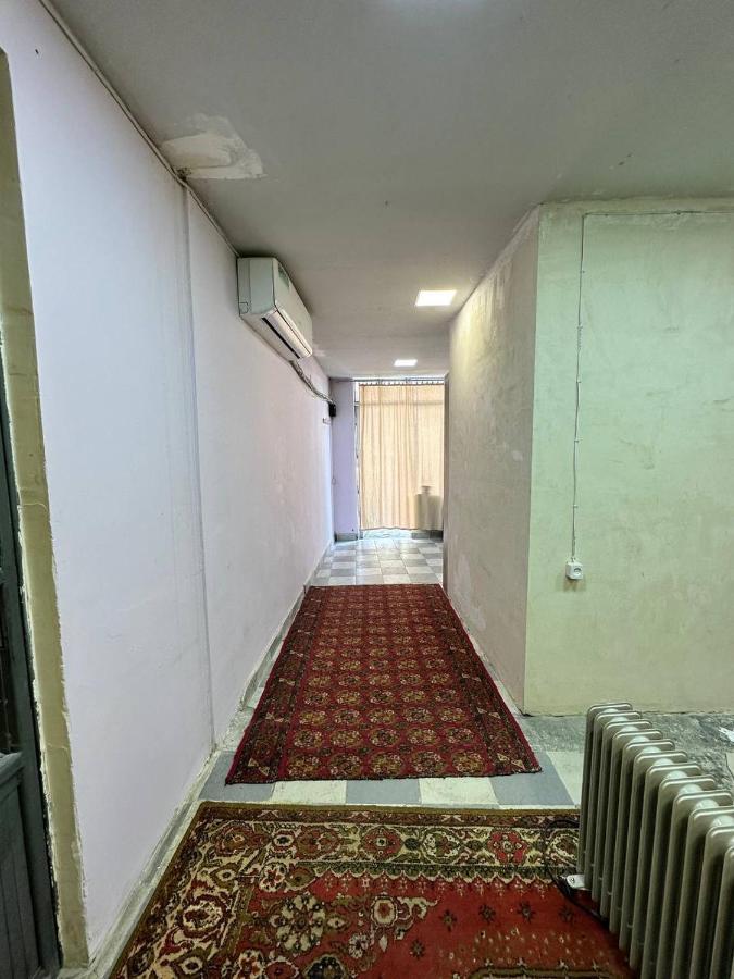 Vahe'S Family Guests House Apartamento Erevan Exterior foto