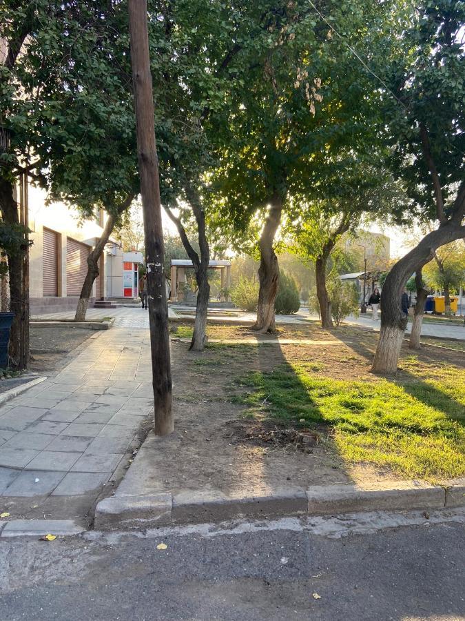 Vahe'S Family Guests House Apartamento Erevan Exterior foto
