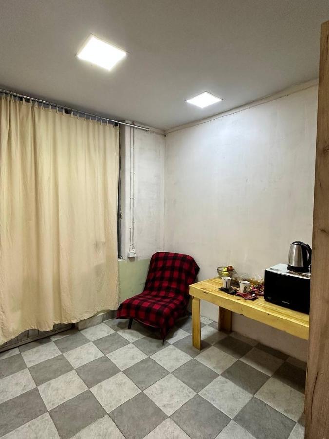 Vahe'S Family Guests House Apartamento Erevan Exterior foto