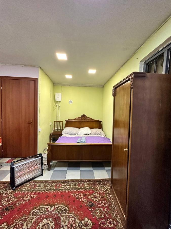 Vahe'S Family Guests House Apartamento Erevan Exterior foto