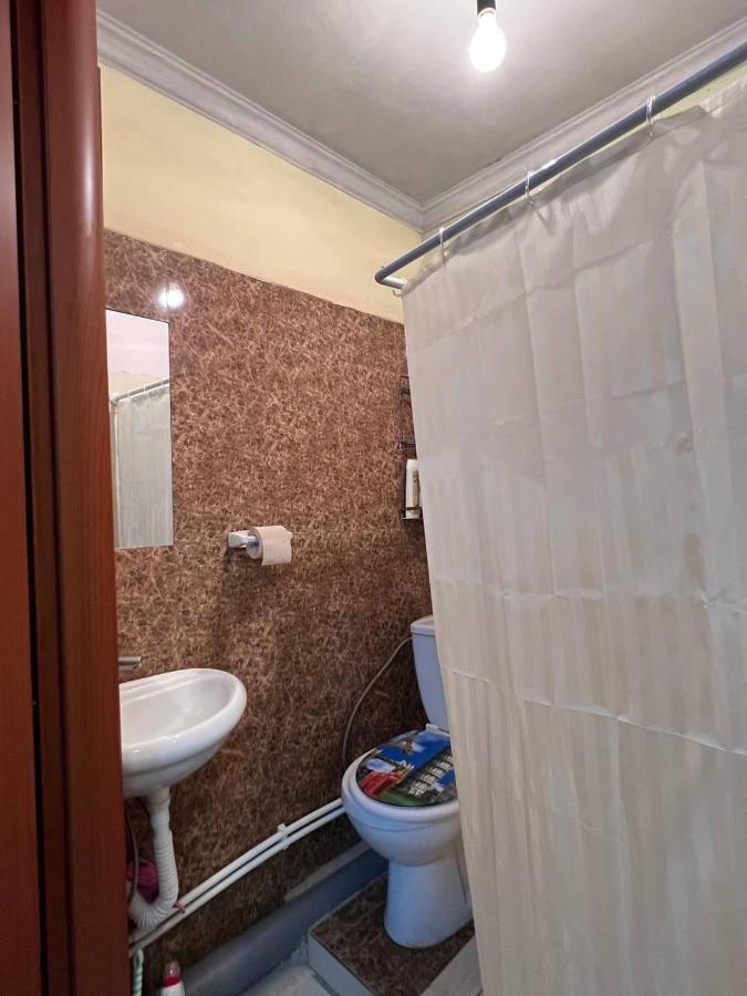 Vahe'S Family Guests House Apartamento Erevan Exterior foto