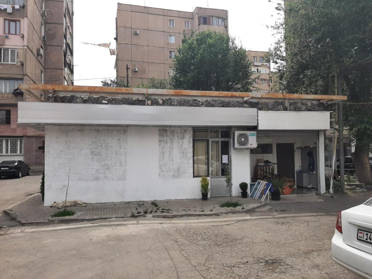 Vahe'S Family Guests House Apartamento Erevan Exterior foto