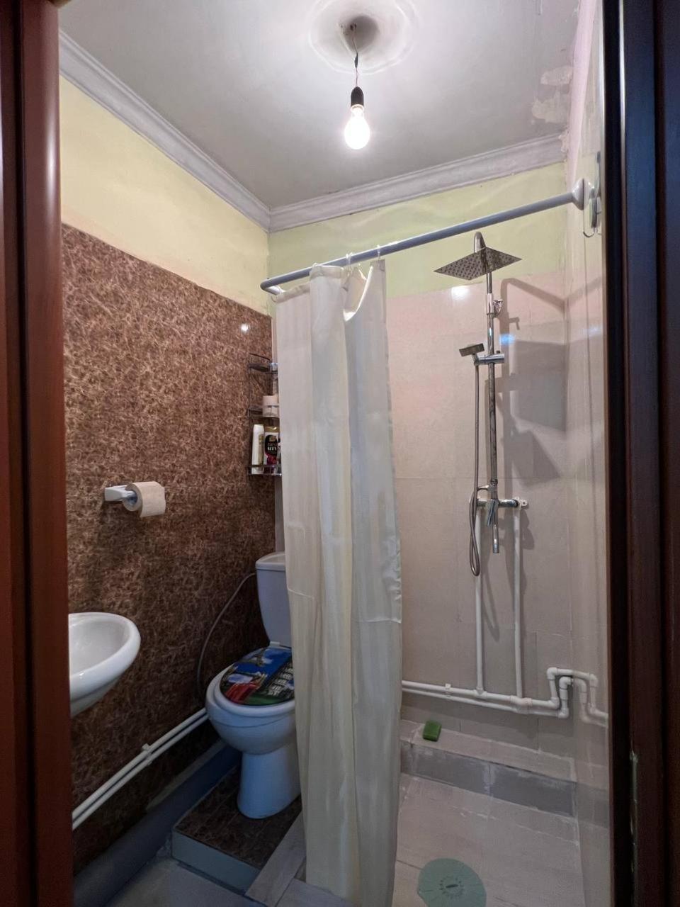 Vahe'S Family Guests House Apartamento Erevan Exterior foto